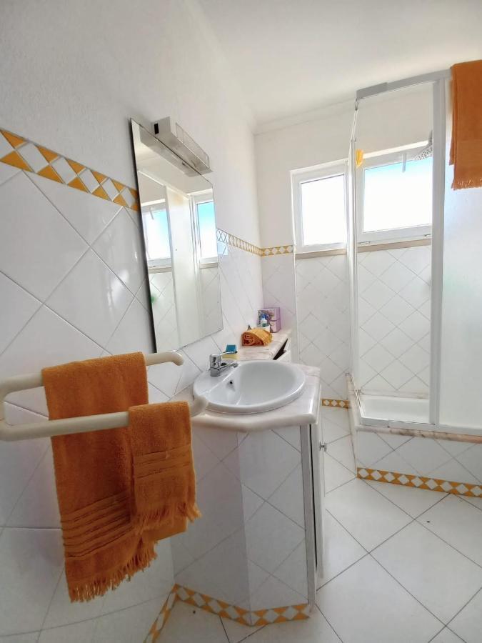 Casa Do Portao Azul - Espadarte Atouguia Da Baleia Eksteriør billede