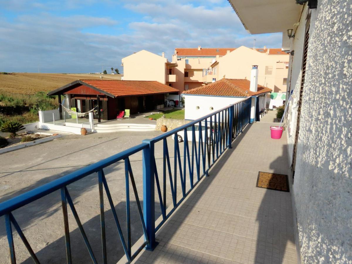 Casa Do Portao Azul - Espadarte Atouguia Da Baleia Eksteriør billede