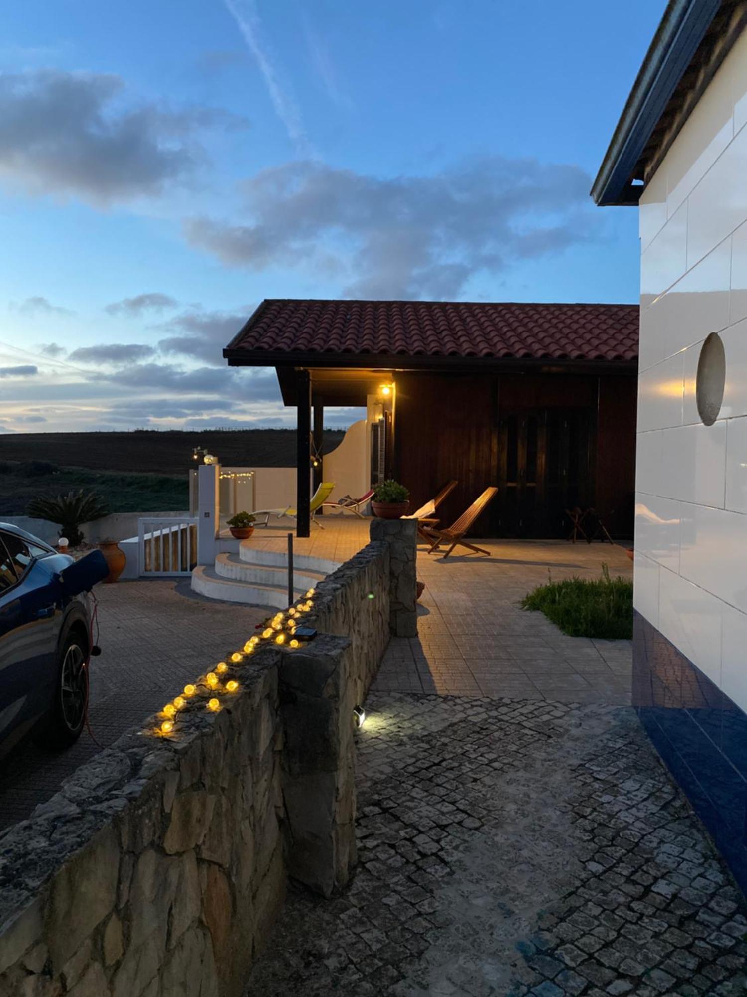 Casa Do Portao Azul - Espadarte Atouguia Da Baleia Eksteriør billede