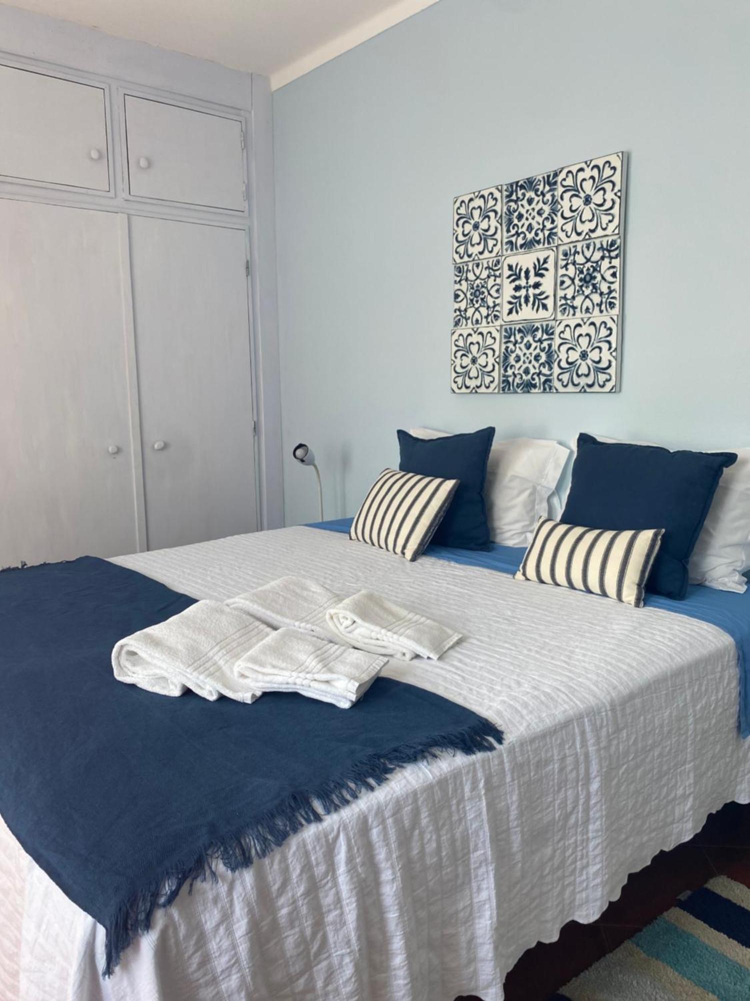 Casa Do Portao Azul - Espadarte Atouguia Da Baleia Eksteriør billede