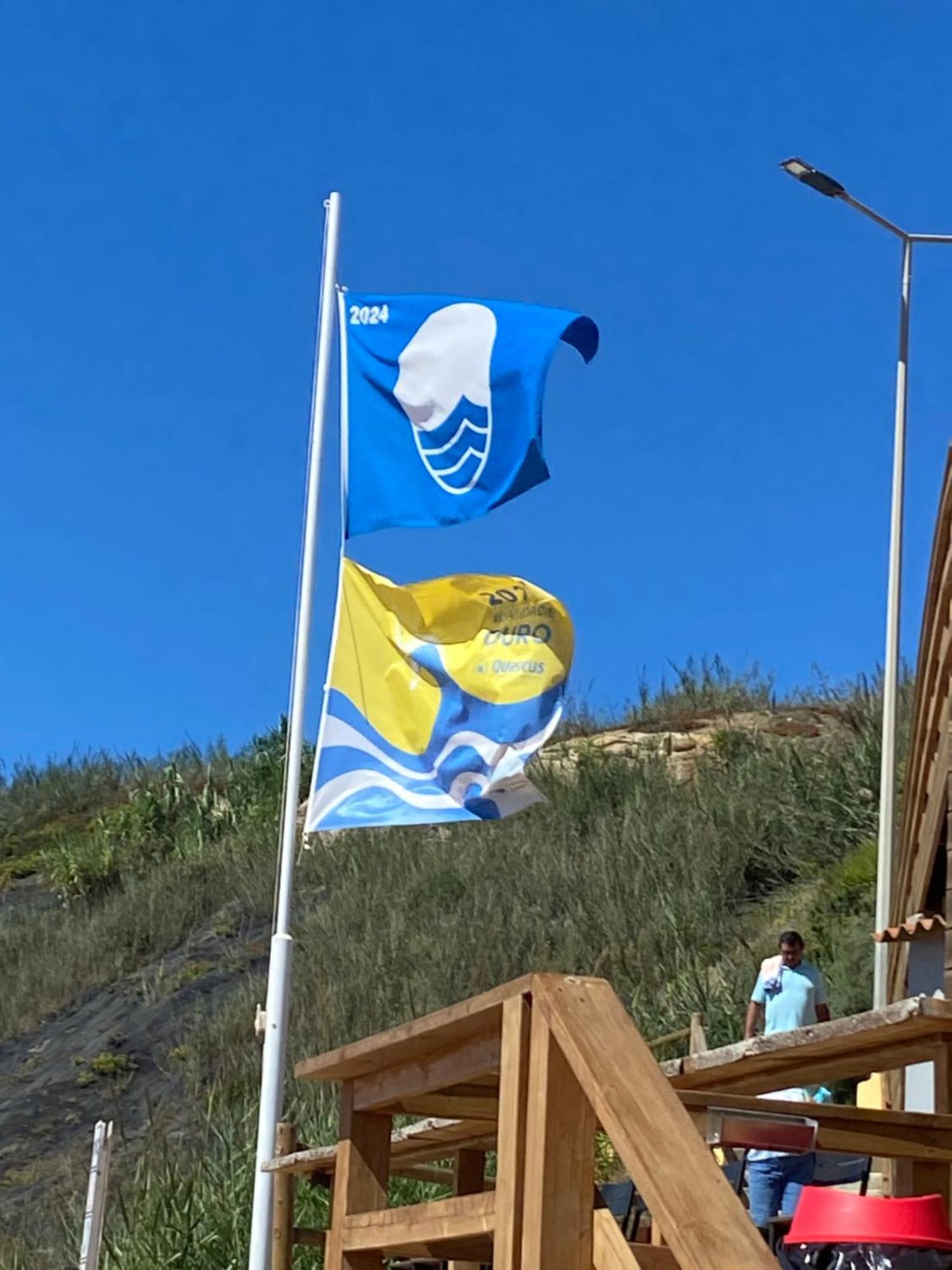 Casa Do Portao Azul - Espadarte Atouguia Da Baleia Eksteriør billede